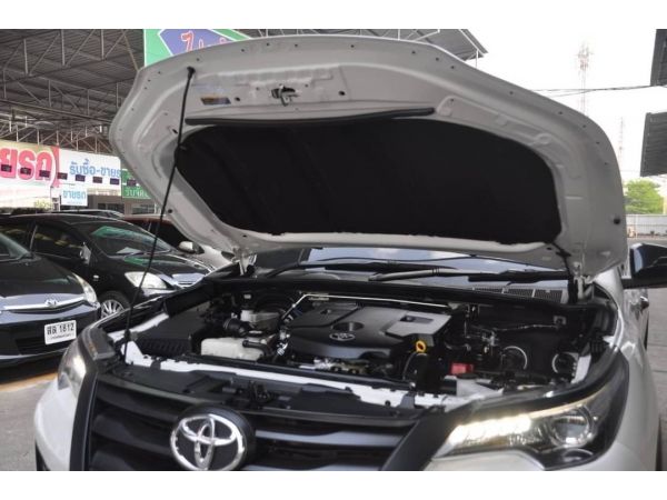 Toyota Fortuner 2.8V 2WD AT ปี2017 รูปที่ 6